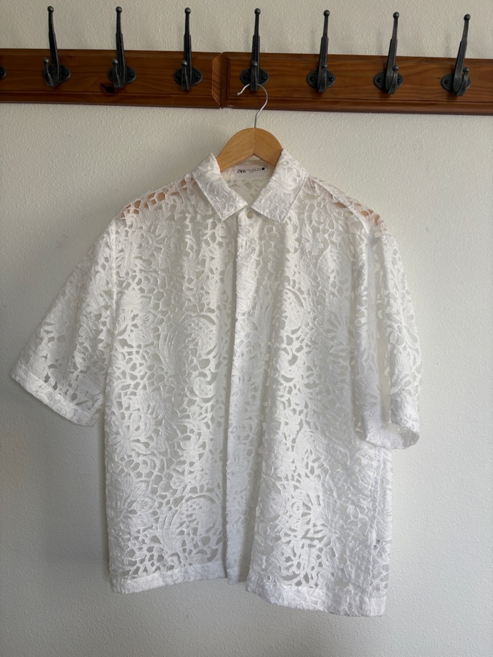 Zara Men’s White Short-Sleeve Lace Button-Down Shirt